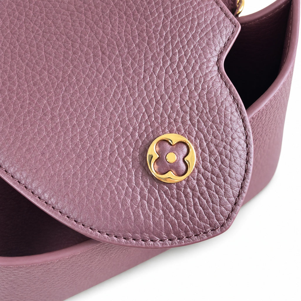 Louis Vuitton Capucines Small Leather Burgundy Handbag
