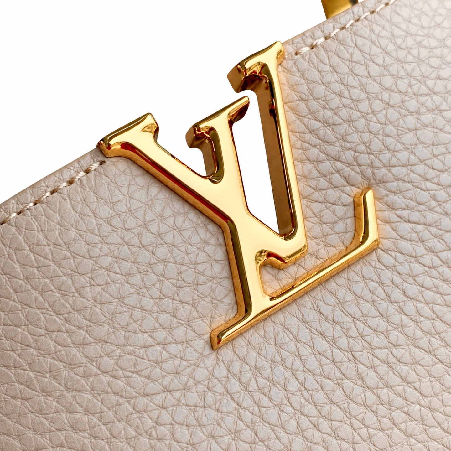 Louis Vuitton Capucines Small Leather Gray Handbag