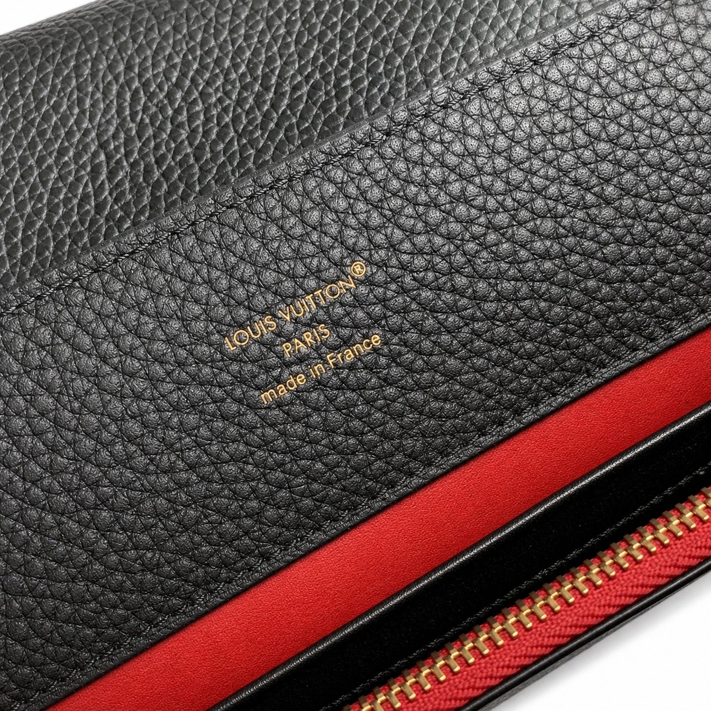 Louis Vuitton Capucines Mini Leather Black Handbag