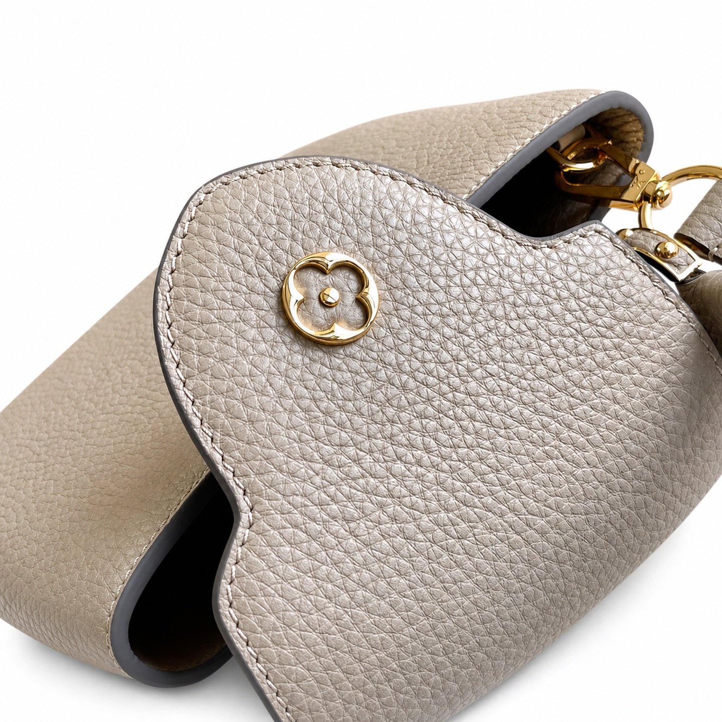 Louis Vuitton Capucines Small Leather Gray Gold Handbag