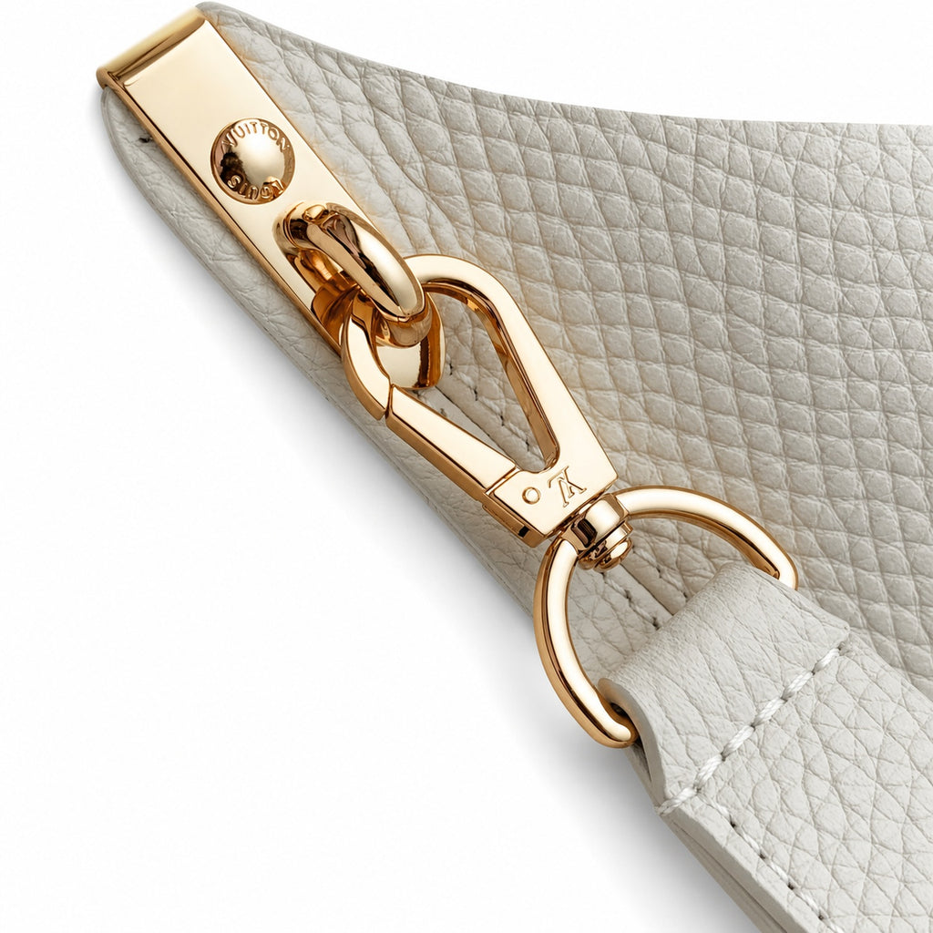 Louis Vuitton Capucines Small Leather White Handbag