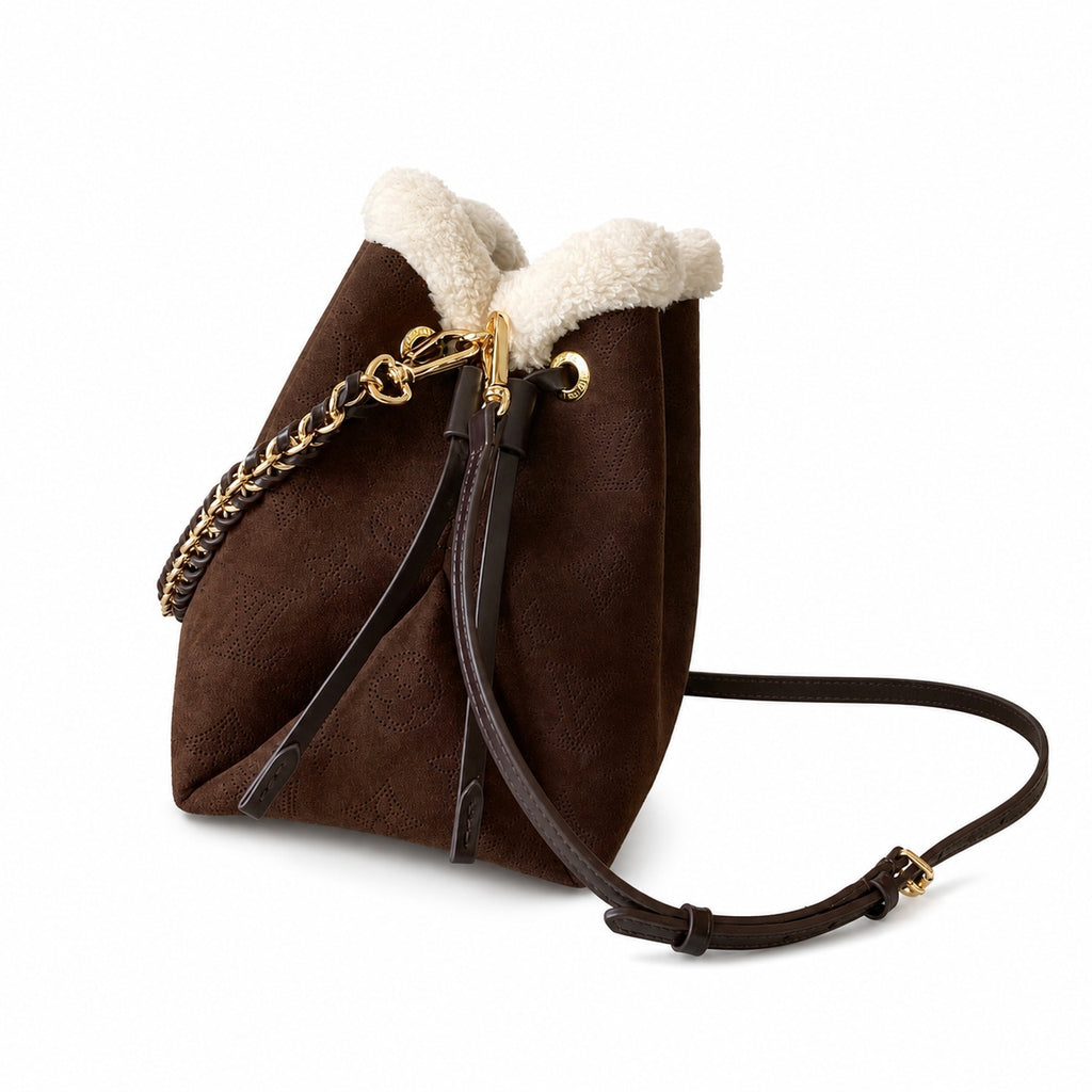 Louis Vuitton Zippy Suede Leather Handbag
