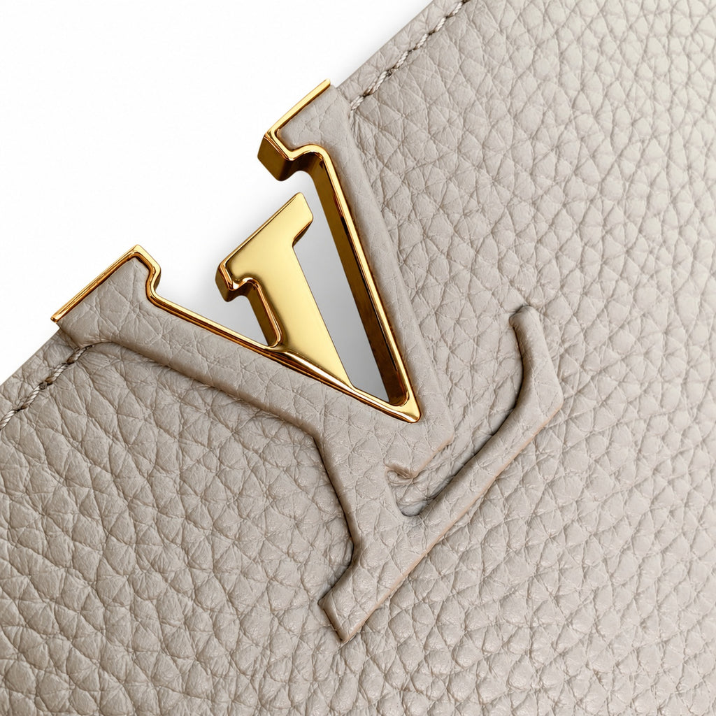 Louis Vuitton Capucines Small Leather Brown Handbag